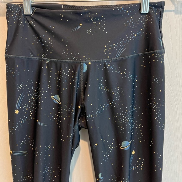 Victoria Sport galaxy workout set- sports bra & leggings - Picture 6 of 9